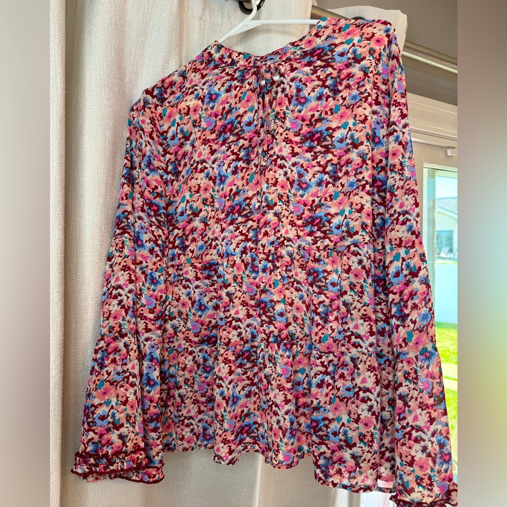 Ophelia Roe brightly colored women’s shirt.  Size XL.  Smoke free home